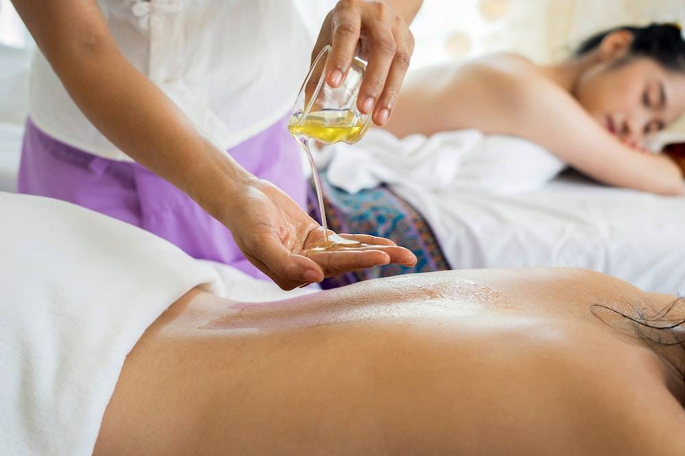 You are currently viewing Female to Male Massage at Home: A Guide to Relax and Rejuvenate